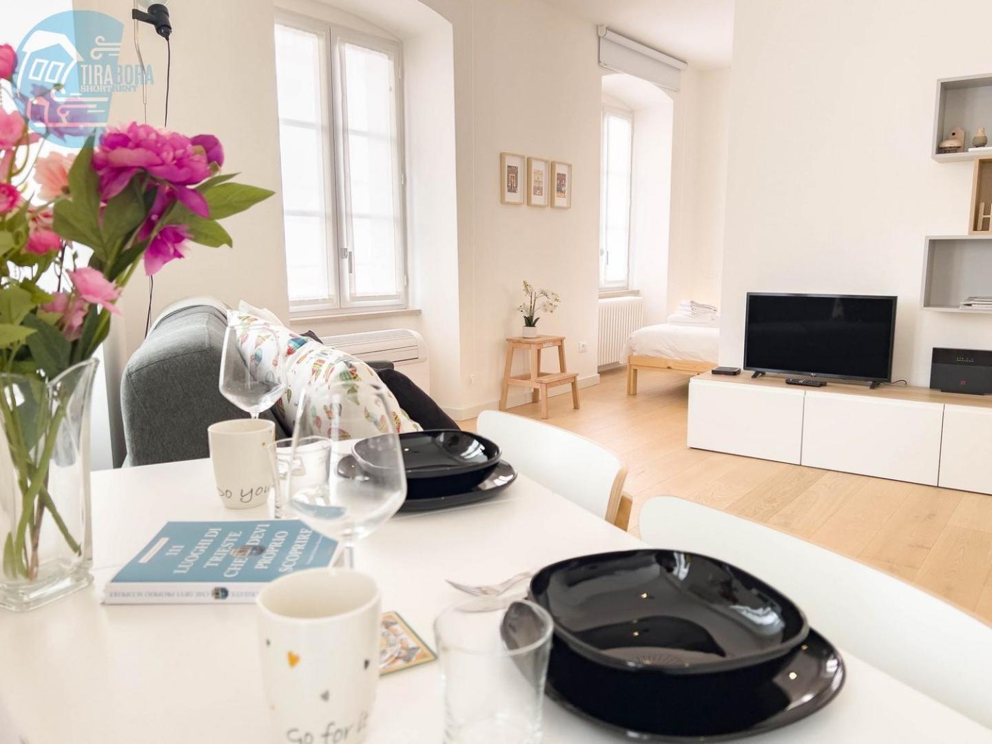 Апартаменты Corridoni 2B Tirabora Short Rent Триест Экстерьер фото